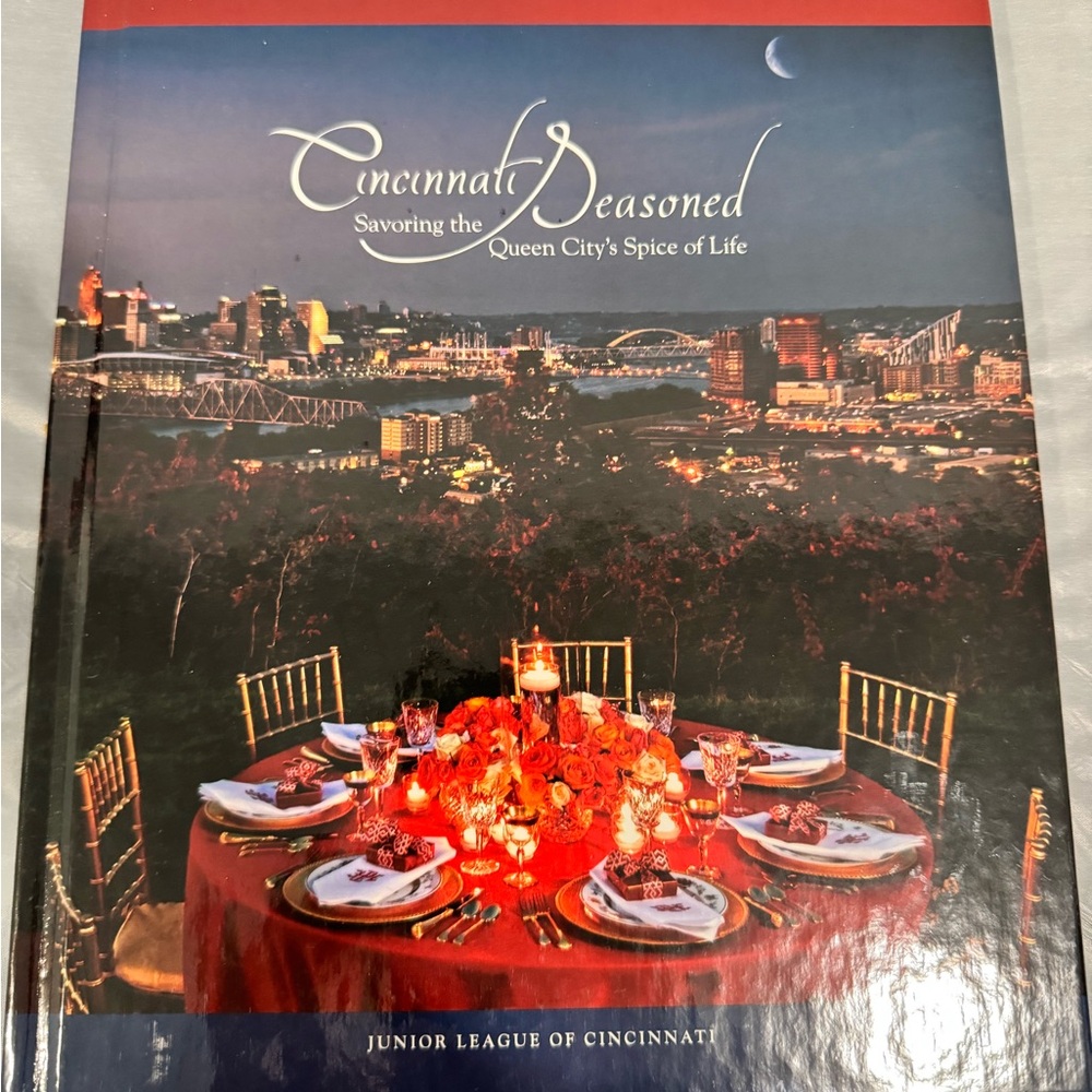 Cincinnati Seasoned: Savoring the Queen City’s Spice of Life (Hardcover)